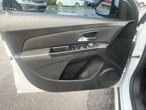 Used 2014 Chevrolet Cruze LT w/ RS Package image 31