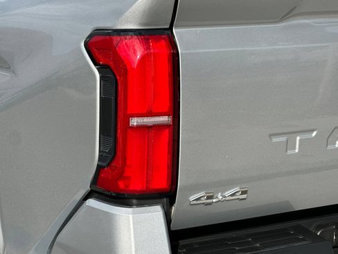 Used 2024 Toyota Tacoma SR5 AWD/4WD image 26