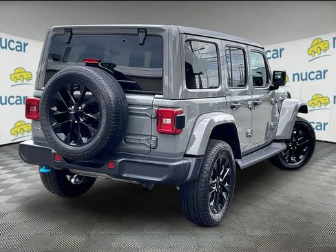 Used 2023 Jeep Wrangler Sahara w/ Cold Weather Group image 6