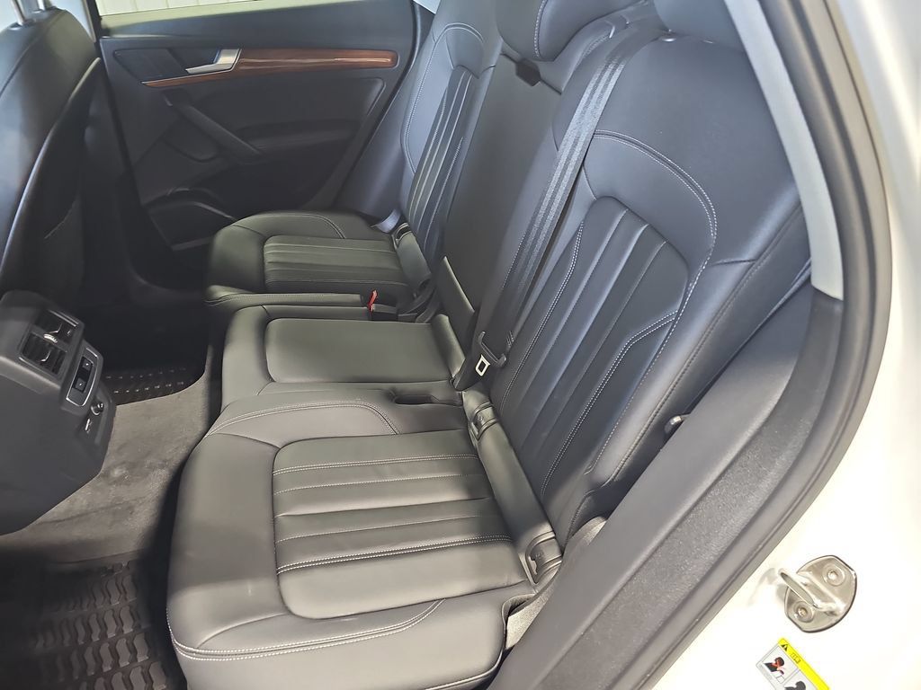 Used 2023 Audi Q5 2.0T Premium Plus w/ Premium Plus Package AWD/4WD image 14