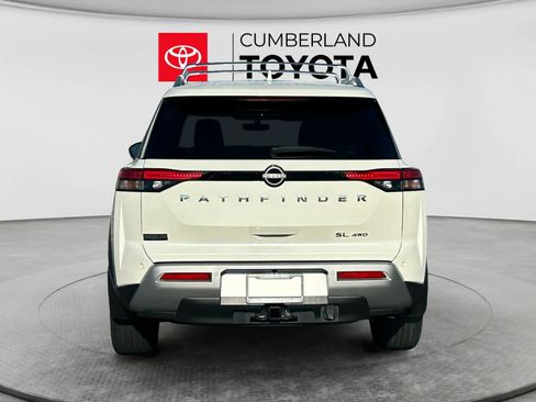 Used 2023 Nissan Pathfinder SL w/ SL Premium Package AWD/4WD image 4