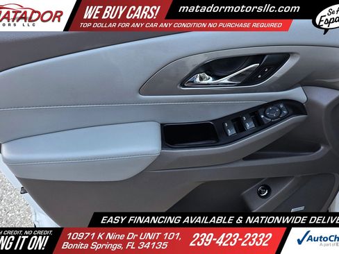 Used 2020 Chevrolet Traverse LT w/ LT Premium Package FWD image 12