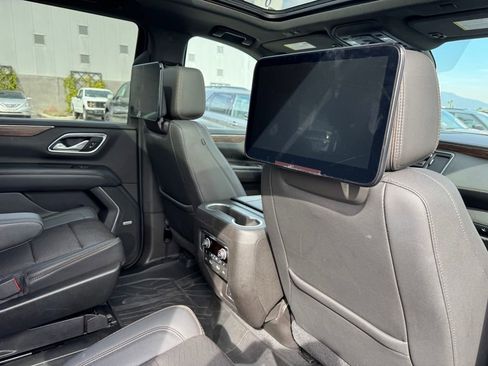 Used 2021 Chevrolet Tahoe High Country image 11