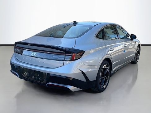 New 2026 Hyundai Sonata SEL image 3