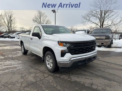 Certified 2022 Chevrolet Silverado 1500 W/T image 2