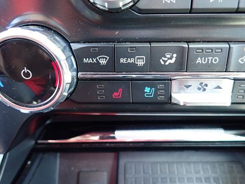 Used 2022 Ford F150 Lariat AWD/4WD image 25
