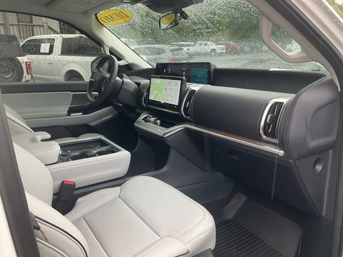 New 2026 Ford Expedition Max Platinum w/ Platinum Ultimate Package AWD/4WD image 11