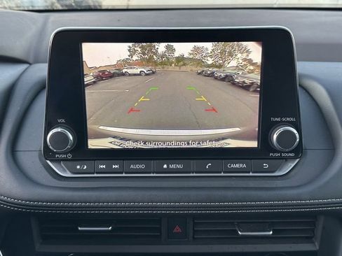 Certified 2023 Nissan Rogue SV image 34