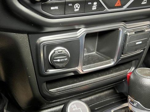 Certified 2023 Jeep Gladiator Sport image 37