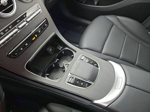 Certified 2021 Mercedes-Benz GLC 300 4MATIC image 24