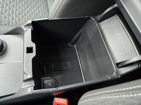 Used 2024 Ford Ranger XLT w/ Technology Package image 14