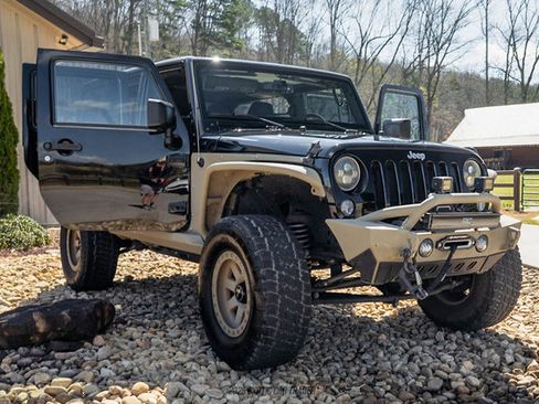 Used 2017 Jeep Wrangler Unlimited Sport w/ Quick Order Package 24S image 27