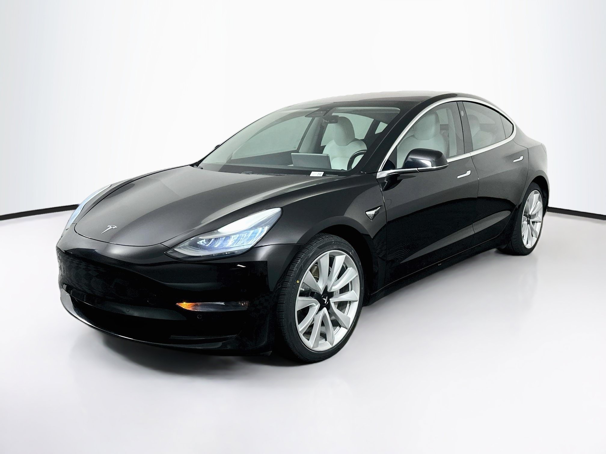 Used 2018 Tesla Model 3 Long Range AWD/4WD image 3
