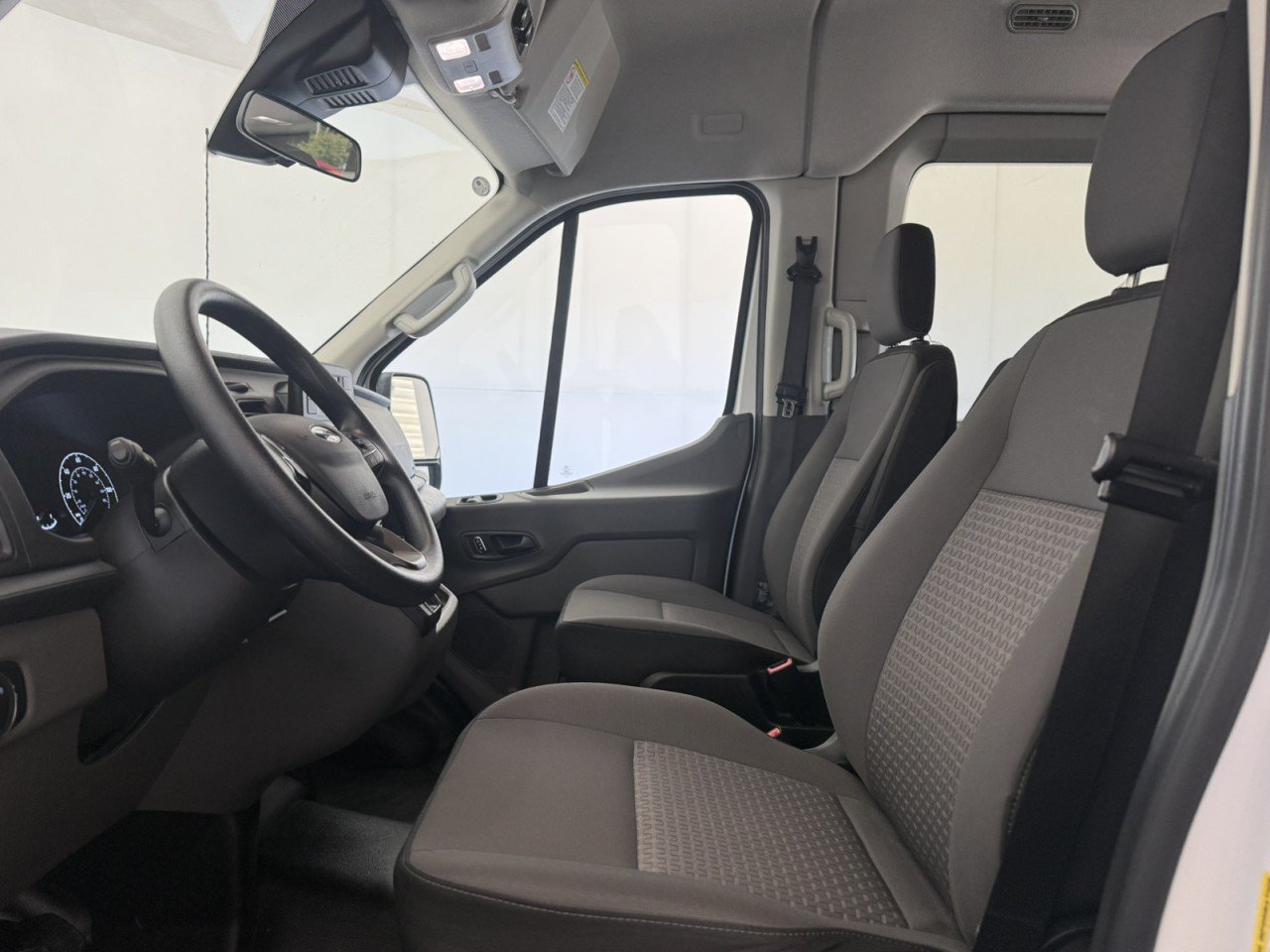 Used 2024 Ford Transit 350 XL AWD/4WD image 17