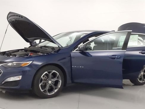 Used 2020 Chevrolet Malibu LT image 12