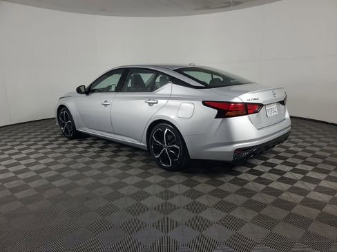 Used 2024 Nissan Altima 2.5 SR FWD image 6