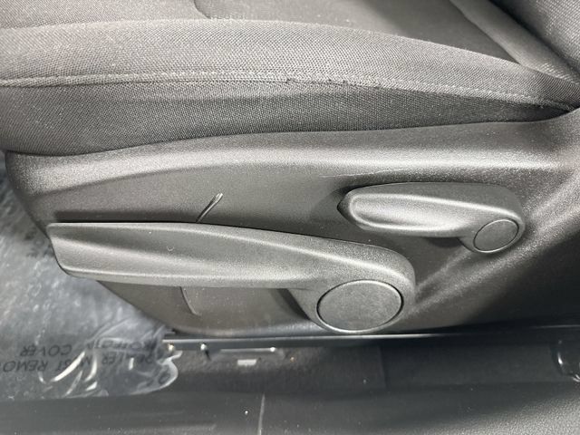 Used 2017 Jeep Renegade Latitude w/ Cold Weather Group AWD/4WD image 22