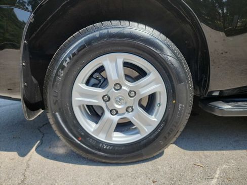 Used 2013 Toyota Sequoia SR5 w/ Premium Pkg RWD image 9
