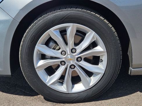 Used 2025 Chevrolet Malibu LT FWD image 15