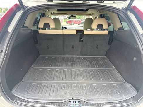 Used 2016 Volvo XC60 T6 w/ Proximity Package AWD/4WD image 43