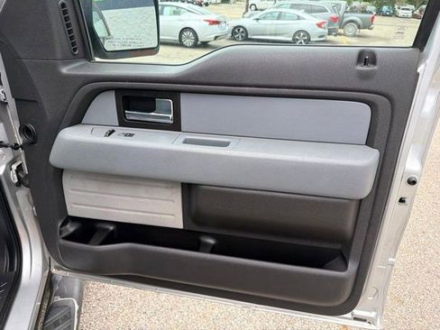 Used 2014 Ford F150 XLT w/ Equipment Group 302A Luxury AWD/4WD image 17