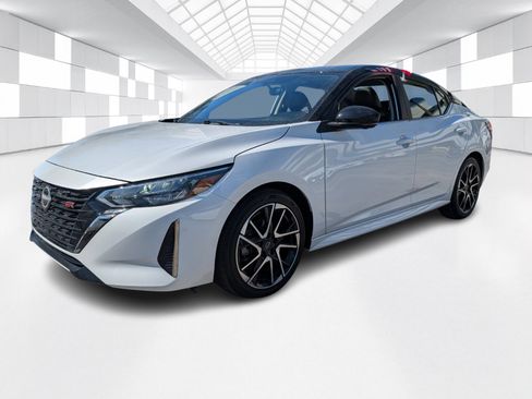 Certified 2024 Nissan Sentra SR w/ SR Premium Package image 3