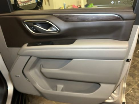 Used 2022 Chevrolet Tahoe LT AWD/4WD image 18