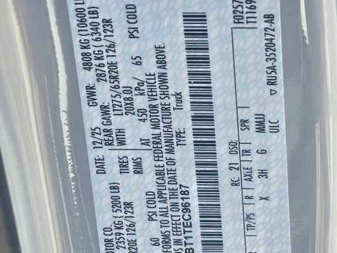 New 2026 Ford F250 Lariat w/ Black Appearance Package image 40