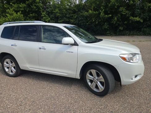 Used 2009 Toyota Highlander Limited AWD/4WD image 19