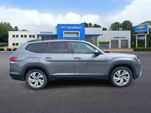 Used 2022 Volkswagen Atlas SE AWD/4WD image 3