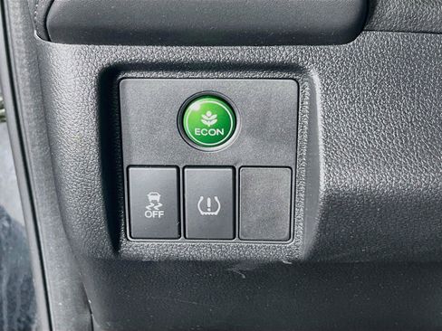 Used 2022 Honda HR-V LX image 11