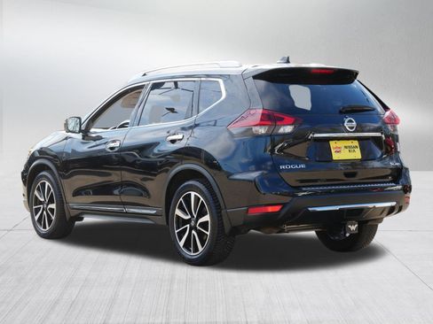 Used 2018 Nissan Rogue SL w/ Premium Package image 5