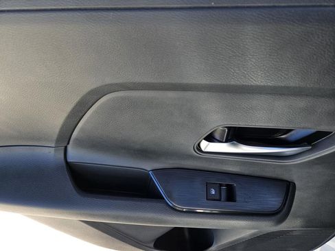 New 2026 Nissan Kicks SV image 7