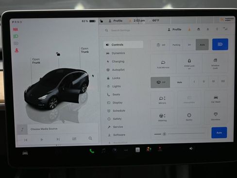 Used 2023 Tesla Model Y Long Range AWD/4WD image 24