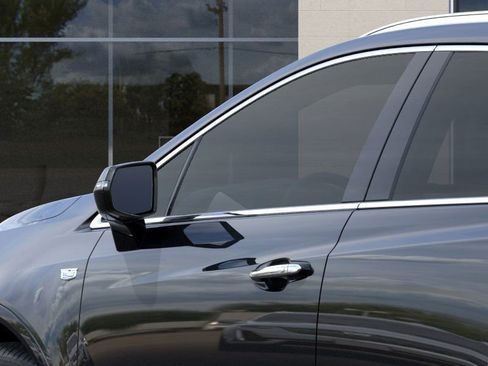 New 2026 Cadillac XT5 Luxury image 12