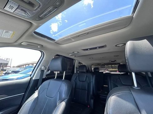 Used 2022 Kia Telluride EX w/ EX Premium Package FWD image 23