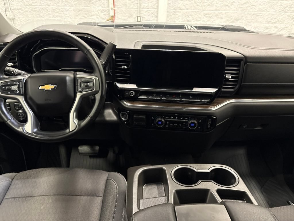 Used 2024 Chevrolet Silverado 3500 LT w/ Convenience Package AWD/4WD image 14