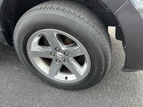 Used 2017 RAM 1500 Express image 16