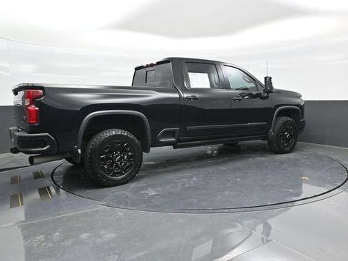 Used 2024 Chevrolet Silverado 2500 High Country w/ Midnight Edition AWD/4WD image 7