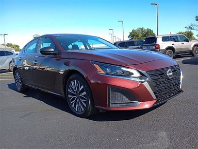Used 2024 Nissan Altima 2.5 SV