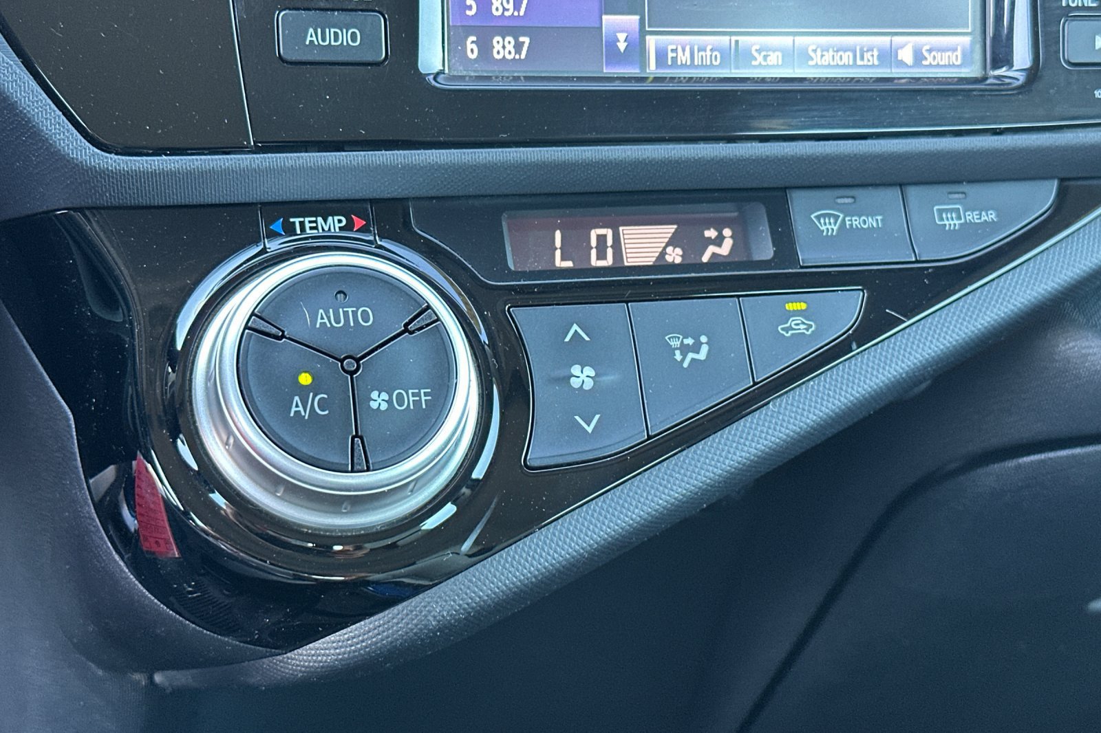 Used 2016 Toyota Prius C One FWD image 22