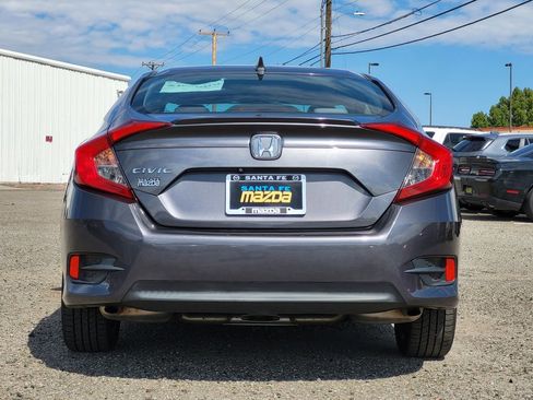 Used 2017 Honda Civic EX-T image 6