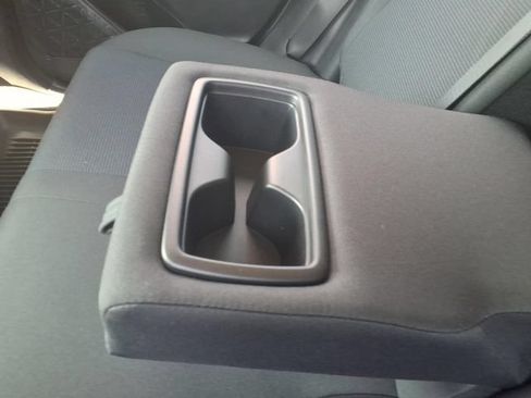 Used 2023 Toyota RAV4 LE AWD/4WD image 8