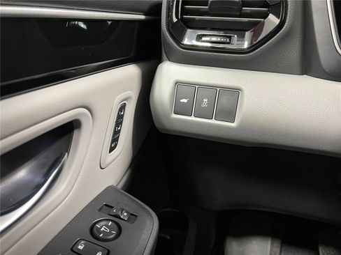 New 2025 Honda Pilot Touring image 19