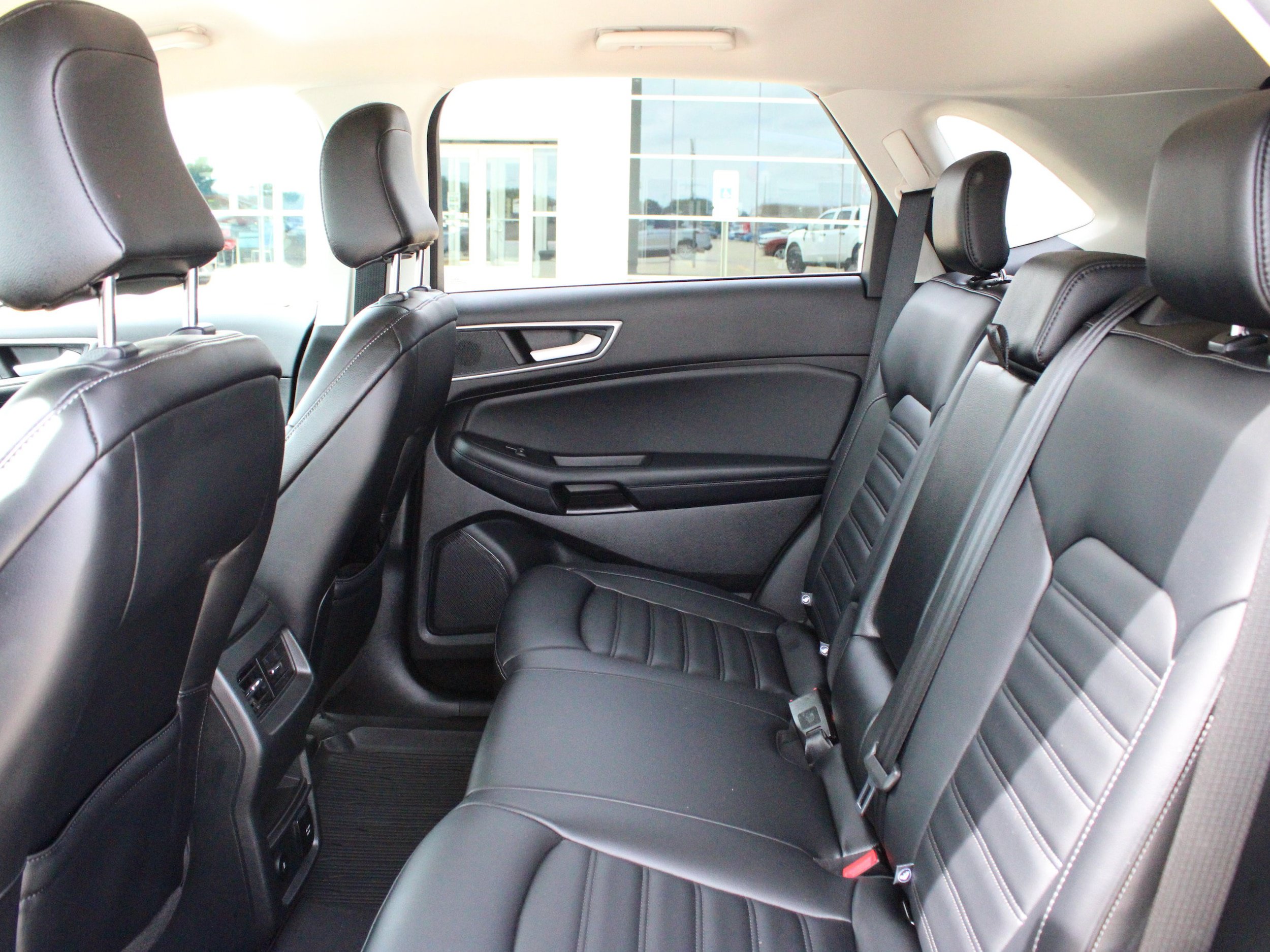 Used 2024 Ford Edge SEL w/ Convenience Package AWD/4WD image 36