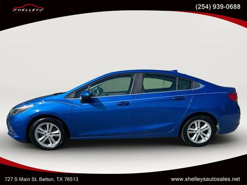 Used 2017 Chevrolet Cruze LT w/ Convenience Package image 1