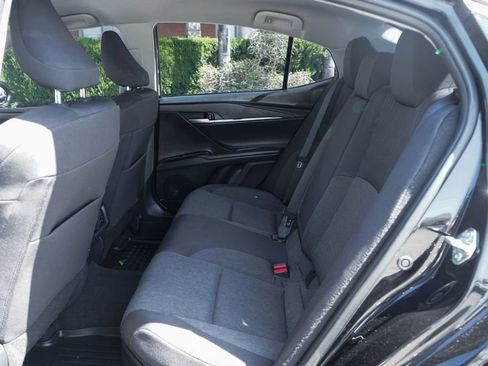 Used 2025 Toyota Camry LE FWD image 31