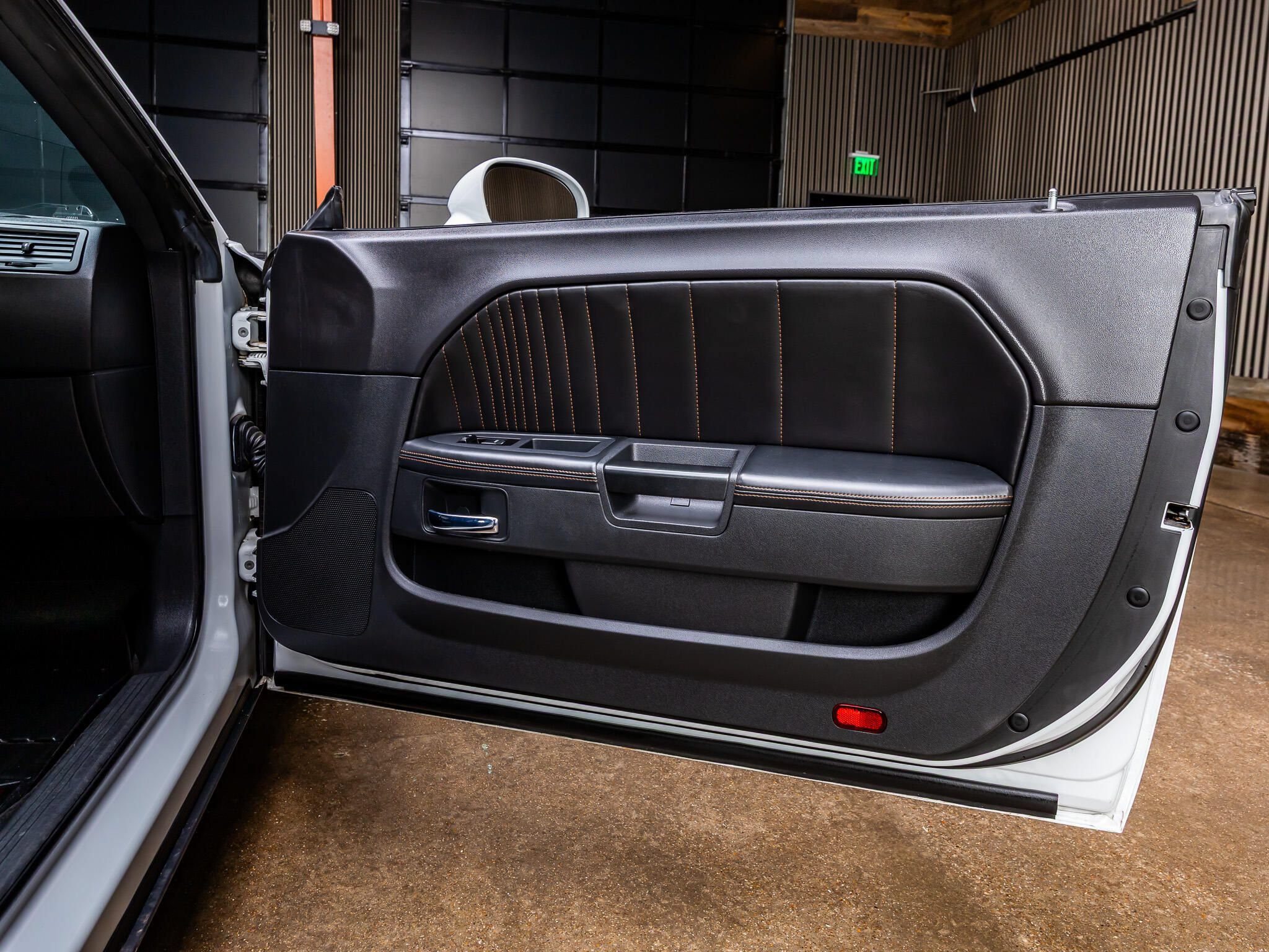 Used 2014 Dodge Challenger R/T RWD image 28