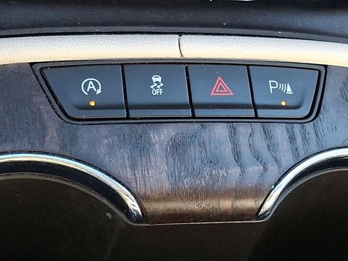 Used 2020 GMC Acadia Denali w/ Technology Package image 27