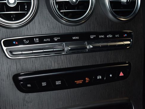 Used 2022 Mercedes-Benz GLC 300 4MATIC image 14